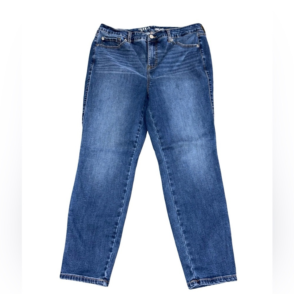 Torrid Trio Fit Skinny Jeans Size 18R Medium Wash Stretch Denim - Picture 2 of 9